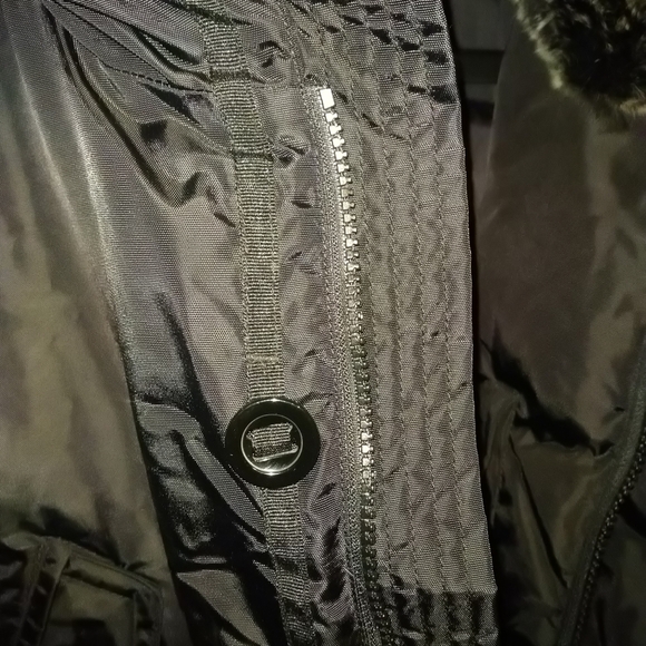 New Danier coat... Military style, XL - Picture 8 of 16